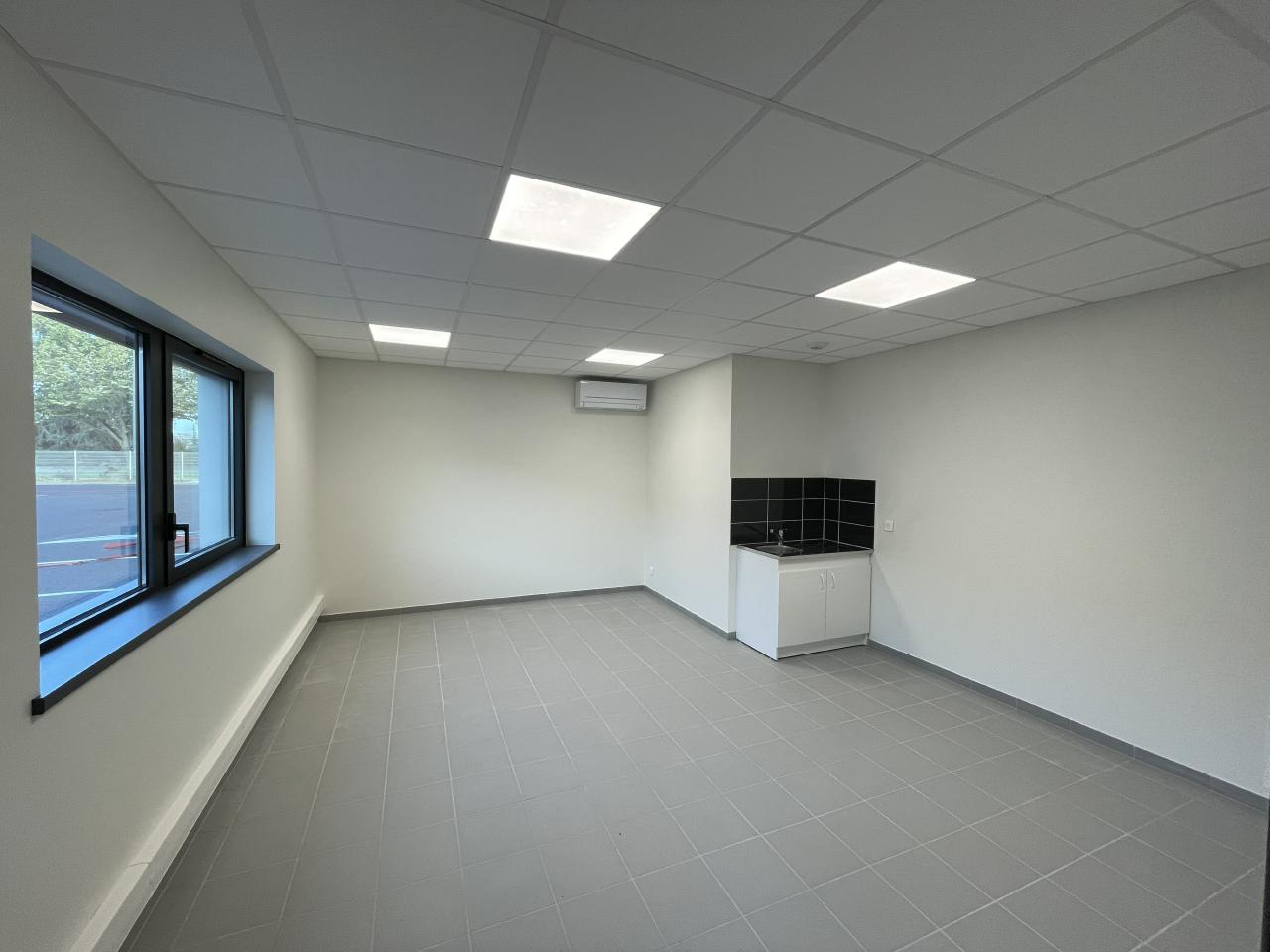 Local d'activité Chalon-sur-Saône 1449m² Location local d'activité Chalon-sur-Saône Saône-et-Loire OLACT2117340 11